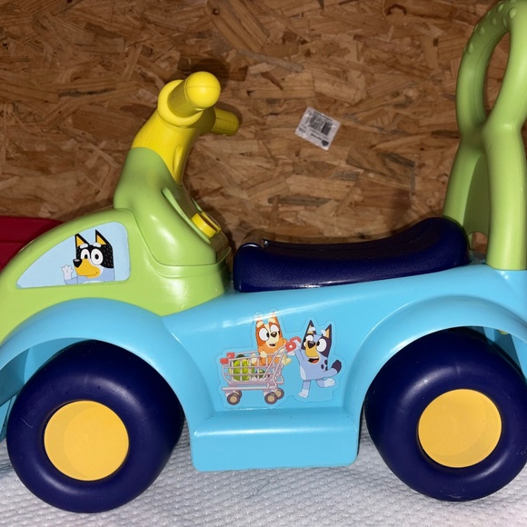Bluey Ride On Toy - Picture 1 of 3